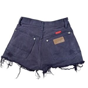 Wrangler Distressed Denim Shorts Raw Hem Dark Wash Western cut off cowgirl